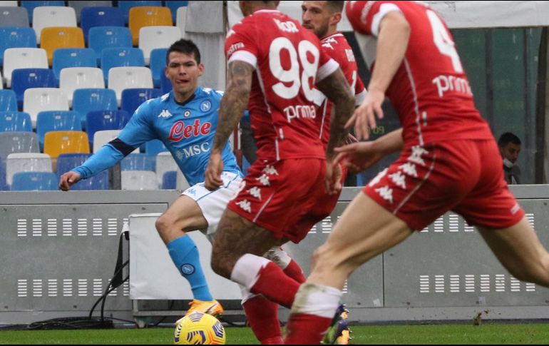 Lozano, cada vez más decisivo en los equilibrios del técnico Gennaro Gattuso, contribuyó en la cómoda goleada del Napoli. EFE / C. Abbate