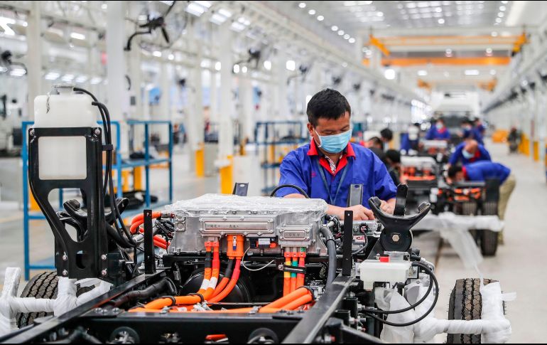 La industria automotriz es el pilar del sector manufacturero mexicano. AFP