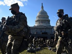 La Guardia Nacional vigila el Capitolio de Estados Unidos previo a la ceremonia de transición presidencial. AFP/O. Douliery