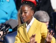 Amanda Gorman se convirtió en la poeta más joven en actuar en una investidura presidencial. REUTERS