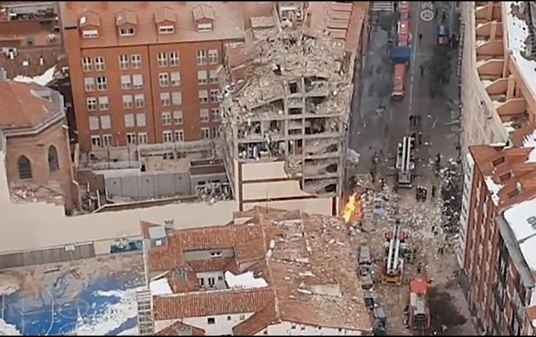 Según Emergencias Madrid, todo apunta al gas como causa de la explosión. EFE