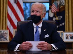 Biden ha aprobado una serie de medidas migratorias dentro del paquete con 17 órdenes ejecutivas que ha firmado tras instalarse en la Casa Blanca. AFP / J. Watson