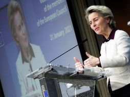 Ursula von der Leyen, presidenta de la Comisión Europea, ofrece una conferencia de prensa tras la cumbre virtual. EFE/O. Hoslet