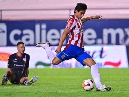 José Juan Macías aprovechó un error defensivo de los rivales para anotar su primer gol del torneo. IMAGO 7
