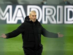 El segundo entrenador del Real Madrid, David Bettoni, será quien dé las instrucciones desde la banca durante el duelo en Alavés, mientras se recupera Zidane. AFP / ARCHIVO