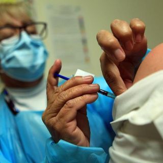 Pfizer da 40 millones de vacunas anti-COVID a países pobres