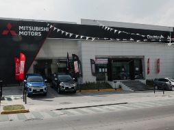 La agencia se distingue por el nuevo diseño y se encuentra en Av. Ávila Camacho a unos pasos del cruce con Av. Circunvalación. EL INFORMADOR/G. Gallo