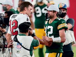 POCO VISTOS. En sus largas trayectorias, Tom Brady y Aaron Rodgers sólo se han enfrentado tres veces. AP