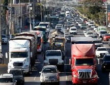 Para 2021, el Banco de México calcula un incremento en el Producto Interno Bruto (PIB) del 3.7 por ciento, lo cual es favorable para la industria del autotransporte, el cual desplaza 56% de las mercancías dentro del país. ESPECIAL