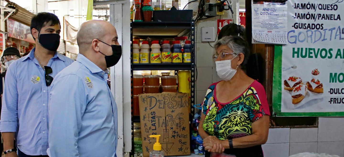 VENTAS. Ante la caída en sus ventas por la pandemia del COVID-19, comerciantes solicitaron apoyos al alcalde tapatío, Ismael del Toro. ESPECIAL