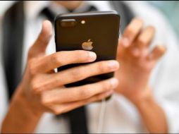 Apple advierte sobre los peligros de mantener el iPhone 12 y los accesorios MagSafe demasiado cerca de marcapasos. EFE / ARCHIVO