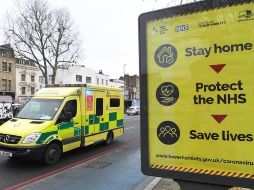 En las últimas 24 horas se registraron mil 631 nuevas muertes confirmadas por COVID-19 en el país. EFE/F. Arrizabalaga