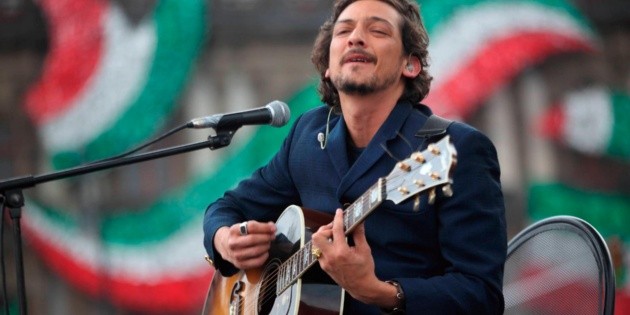 Le&oacute;n Larregui: eliminan su cuenta de Twitter tras alentar a no vacunarse contra el COVID-19
