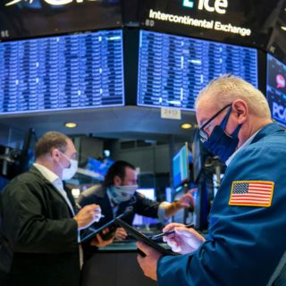Wall Street cierra mixto arrastrado por las tecnológicas