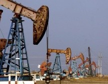 Al final de las operaciones en la Bolsa Mercantil de Nueva York, los contratos de futuros del WTI restaron 12 centavos con respecto al cierre del día anterior. EFE/ARCHIVO