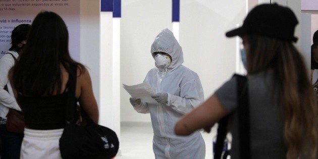 Pruebas y cuarentena en EU dan golpe al turismo en M&eacute;xico de mil 578 MDD