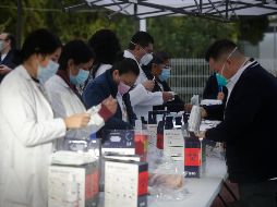 Mediante esta campaña los estudiantes de salud podrán aplicar la vacuna y los de otras carreras podrán participar en la logística. EL INFORMADOR / ARCHIVO