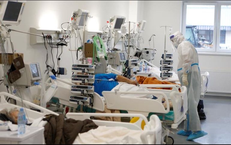 En total, el COVID-19 ha dejado 2.16 millones de muertos en el mundo. EFE/ARCHIVO