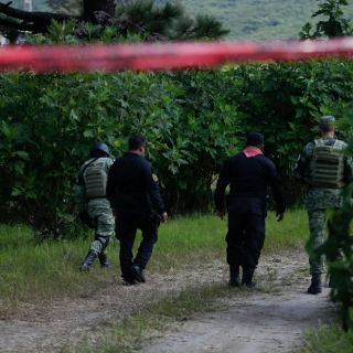 Localizan bolsas con restos humanos en Lomas de la Primavera