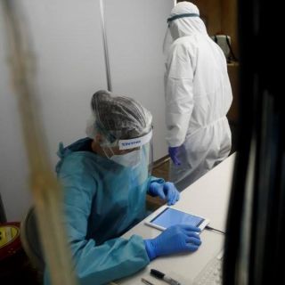 México llega a un millón 806 mil casos confirmados de COVID-19