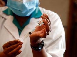 La previsión del rector Villanueva es que haya un punto de vacunación en cada campus universitario. EFE/M. Alam