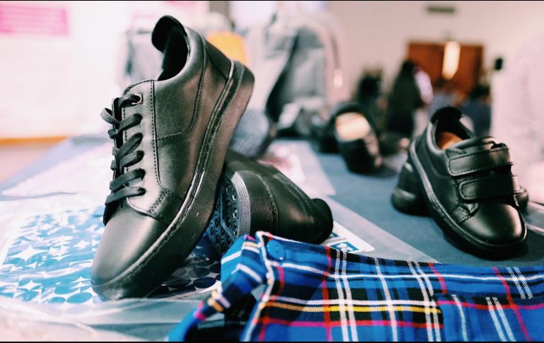 La primera etapa de entrega de uniformes y útiles escolares se tiene programada a realizarse durante el mes de mayo. Gobierno de Jalisco/ ARCHIVO