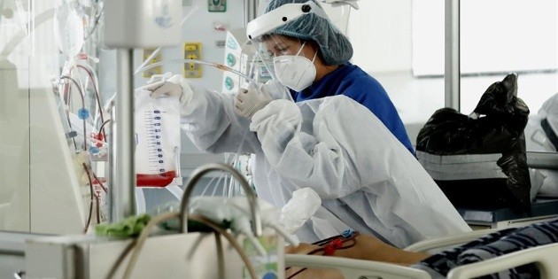 COVID-19: tras recibir serenata, muere enfermera en Yucat&aacute;n