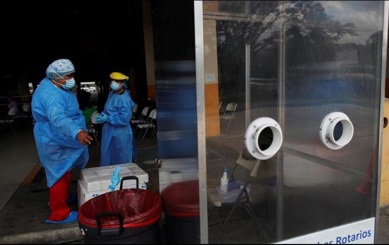 Aseguran que, hasta el momento, no hay prueba de daños a largo plazo causados por el COVID-19 en el esperma o en la reproducción potencial masculina. EFE/B. Velasco