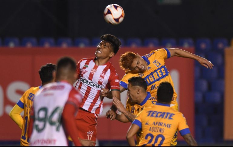 Carlos Salcedo anotó el gol del empate al minuto 44. IMAGO7