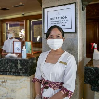 Sectores donde predominan mujeres registran mayor desempleo