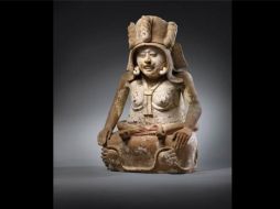 Una escultura de Cihuateótl, diosa de la Fertilidad, se espera que sea vendida entre los 600 mil y 900 mil euros. ESPECIAL/Christie's