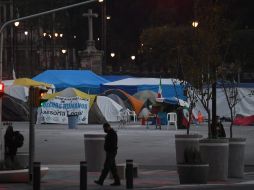 Este sábado amaneció con basura la plancha del Zócalo y el acceso en la calle 20 de noviembre. SUN / H. García