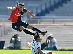 El horario de las 12 del día haciendo estragos en ambos equipos que no pudieron mantener el ritmo impuesto en los primeros minutos. Imago7 / E. Espinosa