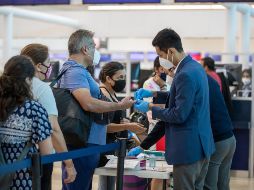 En los próximos días instalarán más laboratorios con certificaciones de Cofepris para realizar el examen y detectar la Covid-19. XINHUA/ARCHIVO