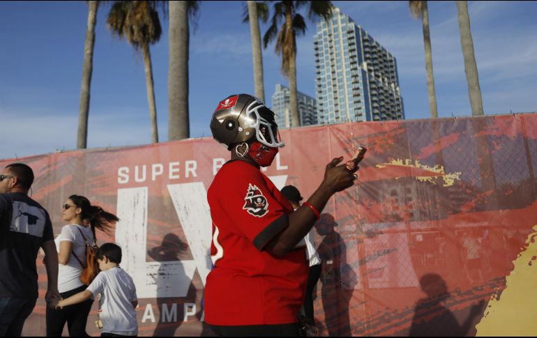 Al igual que otros años, los aficionados tienen la oportunidad de comprar paquetes VIP que incluyen distintas experiencias dentro de la NFL. AFP / ARCHIVO