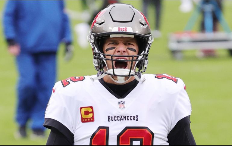 La experiencia de Tom Brady le da la autoridad para aconsejar a jugadores que inician su camino en la NFL. AFP / ARCHIVO