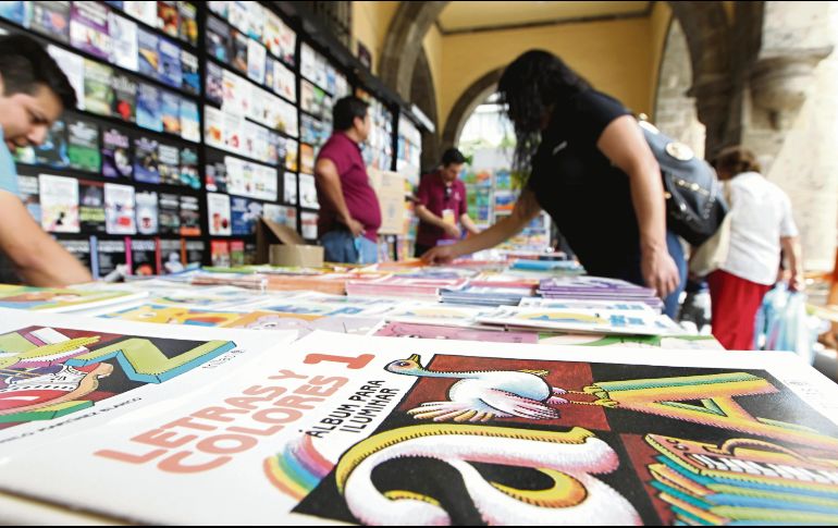 REACTIVACIÓN. Ante la suspención de ferias y los constantes cierres por la alerta sanitaria, las editoriales buscan otros canales de venta.