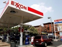 Los ingresos de ExxonMobil disminuyeron un 31% en 2020, a 181 mil 500 millones de dólares. EFE/J. Lane