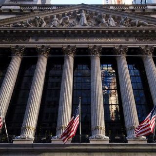 Wall Street cierra en verde mientras se diluye el fenómeno GameStop
