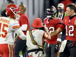 RELEVANTES. Patrick Mahomes sería el sucesor natural de los éxitos de Tom Brady en la NFL.