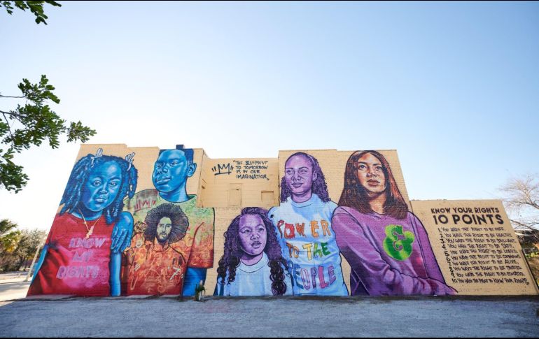 La compañía de helados Ben & Jerry's se asoció con Kaepernick para colocar un mural como parte de la campaña de crear conciencia sobre la violencia policial y el racismo sistémico contra las minorías. TWITTER / @yourrightscamp