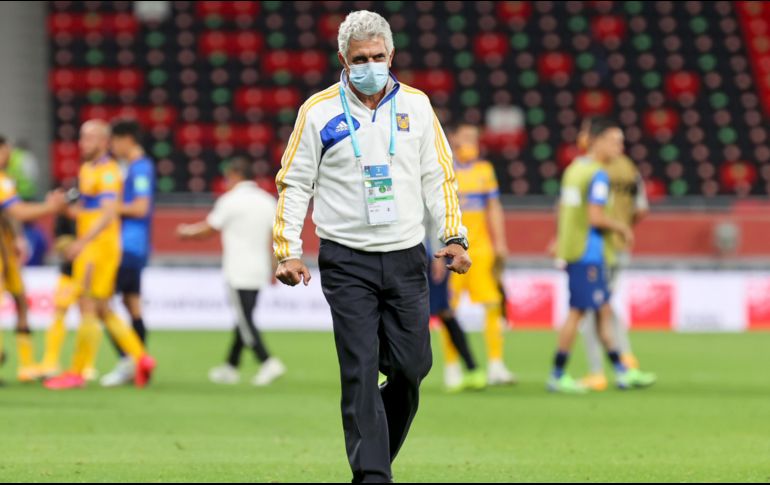 El entrenador de los Tigres, momentos posteriores a su primer triunfo en el torneo internacional (2-1, sobre el Ulsan Hyundai), aseguró que todos los cotejos los mide con la misma etiqueta. AFP / K. Jaafar