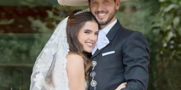 Alejandro Fernández became a grandfather;  Camila announces her pregnancy