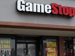 Gill invirtió en 2019 algo más de 50 mil dólares en acciones de la tienda de videojuegos GameStop. EFE/ARCHIVO