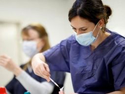 Muchos países se enfrentan al reto de administrar las vacunas antes de que se estropeen. REUTERS