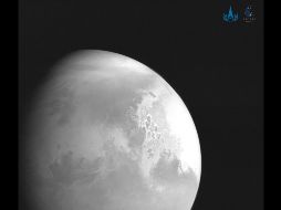 La imagen en blanco y negro fue tomada a unos 2.2 millones de kilómetros de Marte AFP / China National Space Adminstration