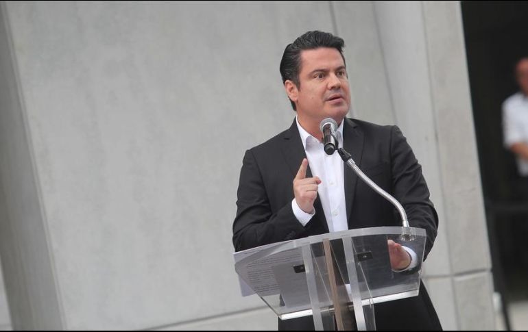 El 13 de enero, la Fiscalía divulgó un video en el que se veía a un hombre y a una mujer en el lugar donde fue asesinado Aristóteles Sandoval. EL INFORMADOR/ARCHIVO