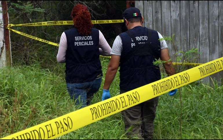 Además de los cuerpos, militares encontraron ponchallantas, casquillos calibre .50 y dos cargadores. EFE/ARCHIVO