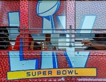 Debido a la pandemia por el COVID-19 este año, varias marcas han decidido no comprar un anuncio publicitario. EFE/E. Lesser