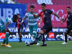 Santos se siente cómodo con el resultado parcial y ya realizó tres cambios. IMAGO 7/S. Bautista